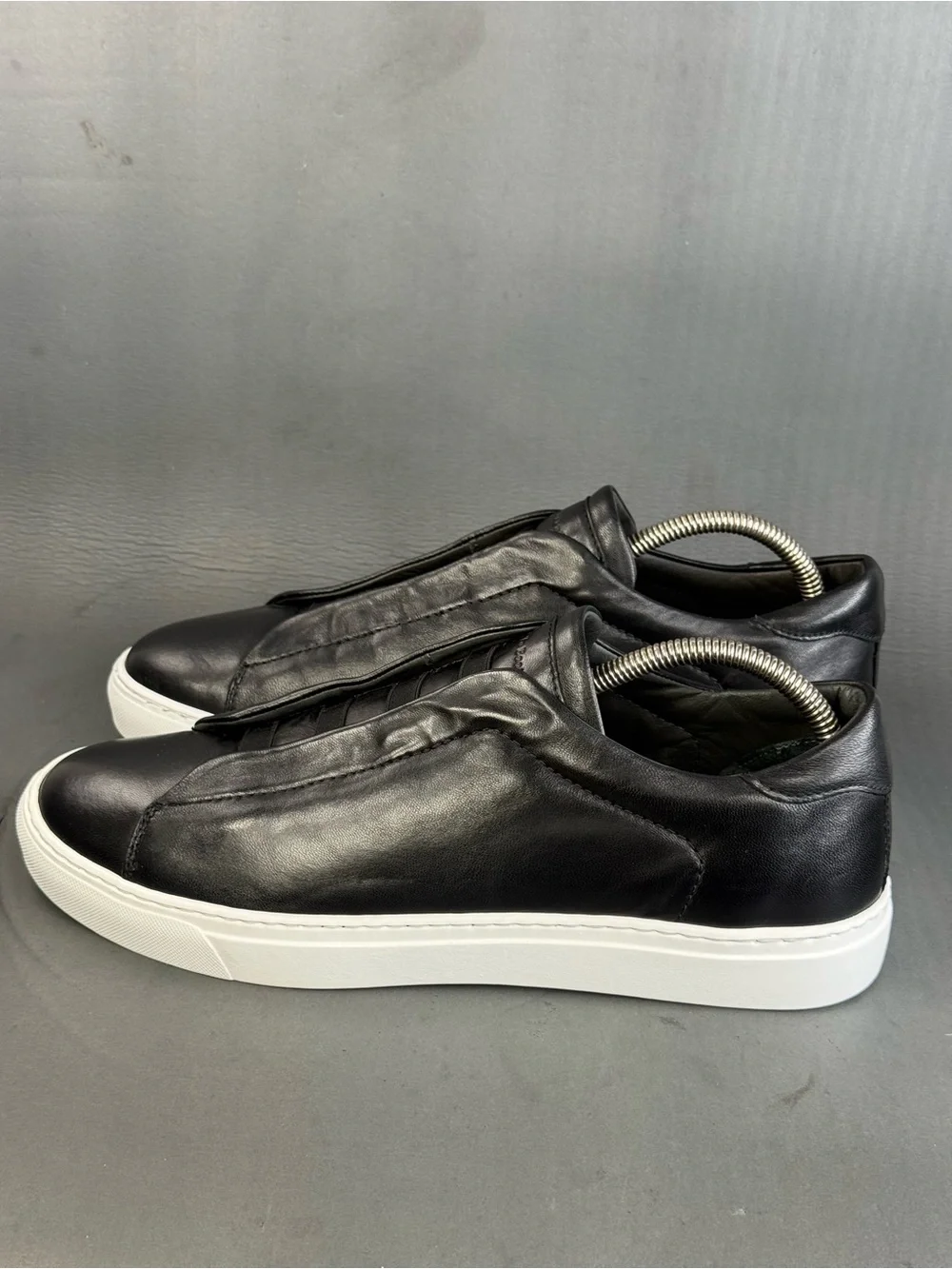 To Boot Campion Black Calf Leather Elastic Slip-On Sneaker men’s size 10